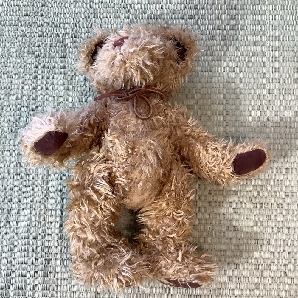 Willoughby Bear Moveable Joints Leather Ribbon Tie
